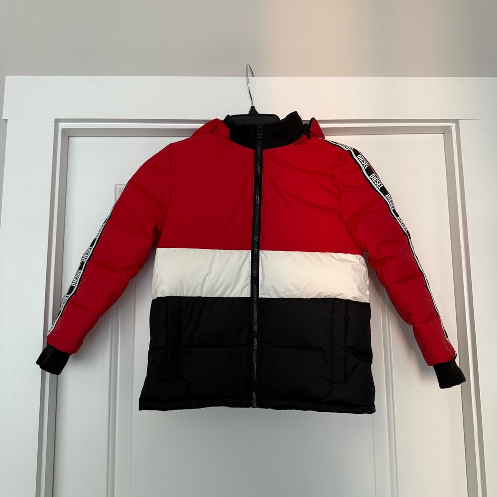 NWT Unisex Diesel Winter Jacket for a 7/8 year old.